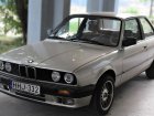 BMW  3 Series Sedan 2-door (E30, facelift 1987)  318i (113 Hp) 