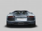 Lamborghini  Aventador LP 700-4 Roadster  6.5 V12 (700 Hp) 4WD  