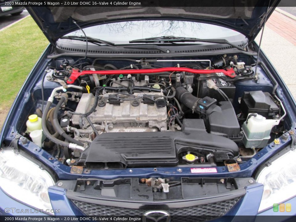  Mazda Protege especificaciones técnicas y economía de combustible