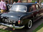 Mercedes-Benz W128 Sedan