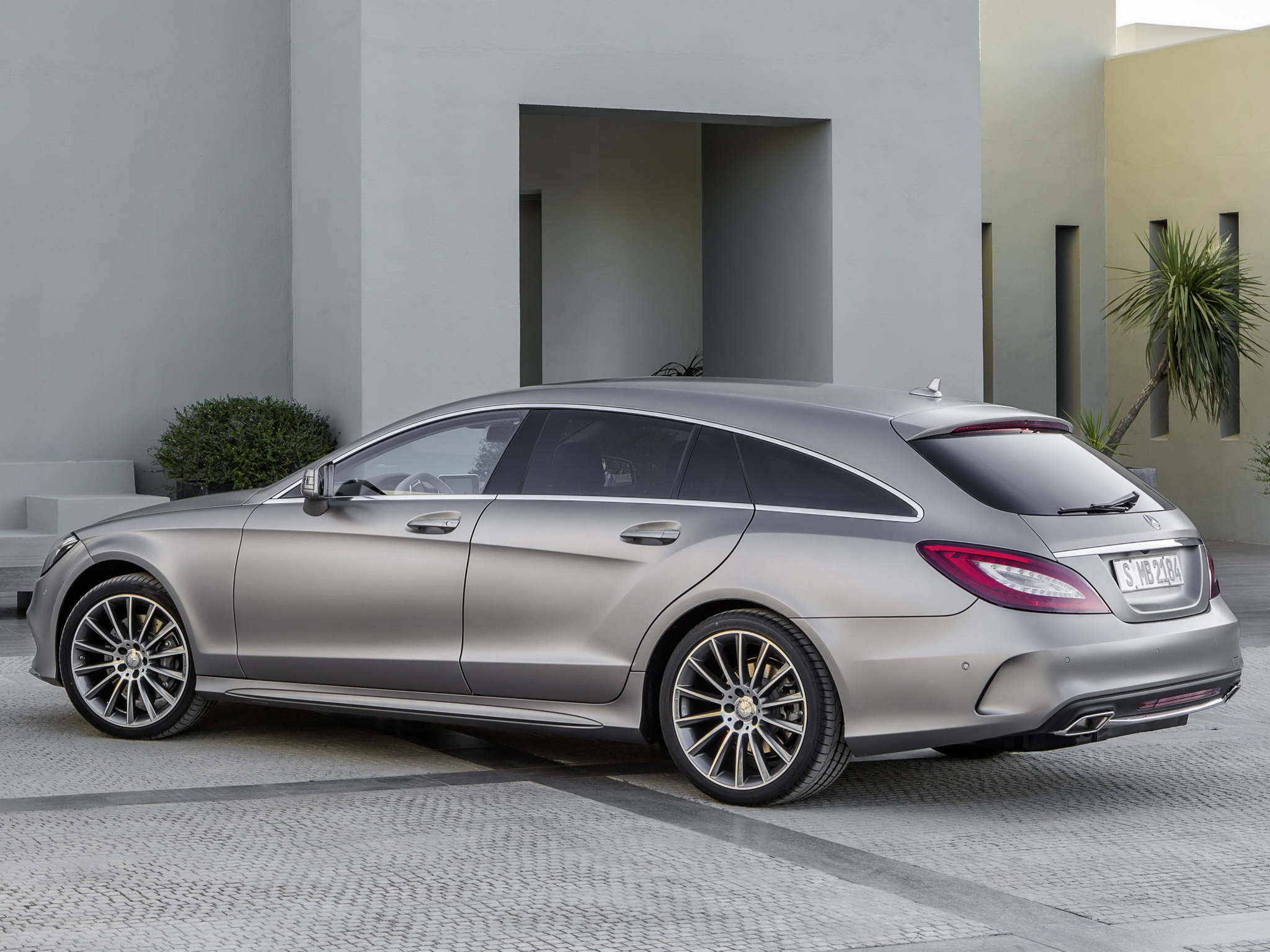 Mercedes Benz CLS technical specifications and fuel economy