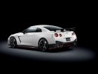 Nissan  GT-R Nismo  3.8 V6 (600 Hp) 4WD Automatic  