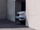 Volvo  XC40  2.0 D3 (150 Hp) AWD  